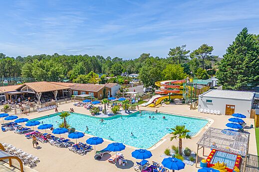 Outdoor pool, giant water slides, chairs, CAPFUN Pin�da campsite in CAZAUX (33).