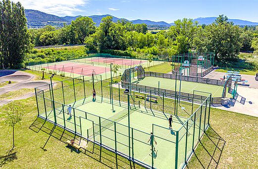 Padel, tennis, and multisport courts CAPFUN Sagittaire in VINSOBRES (26).
