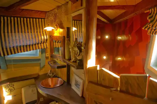 Sagittaire : Maison insolite, Holiday Park Rhone Alpes