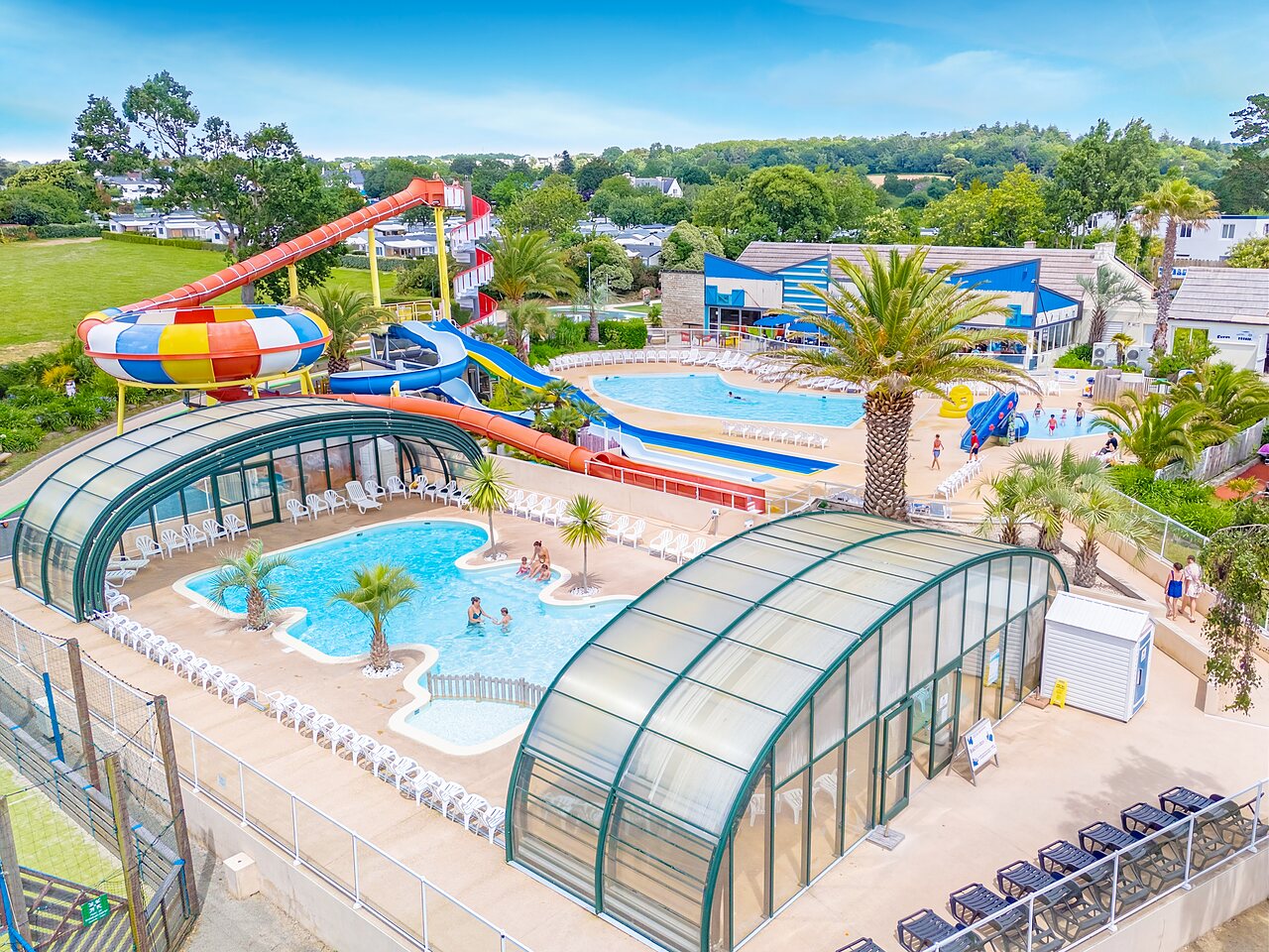 Water park with slides, covered pools, CAPFUN Saint Laurent campsite, LA FORET FOUESNANT (29).