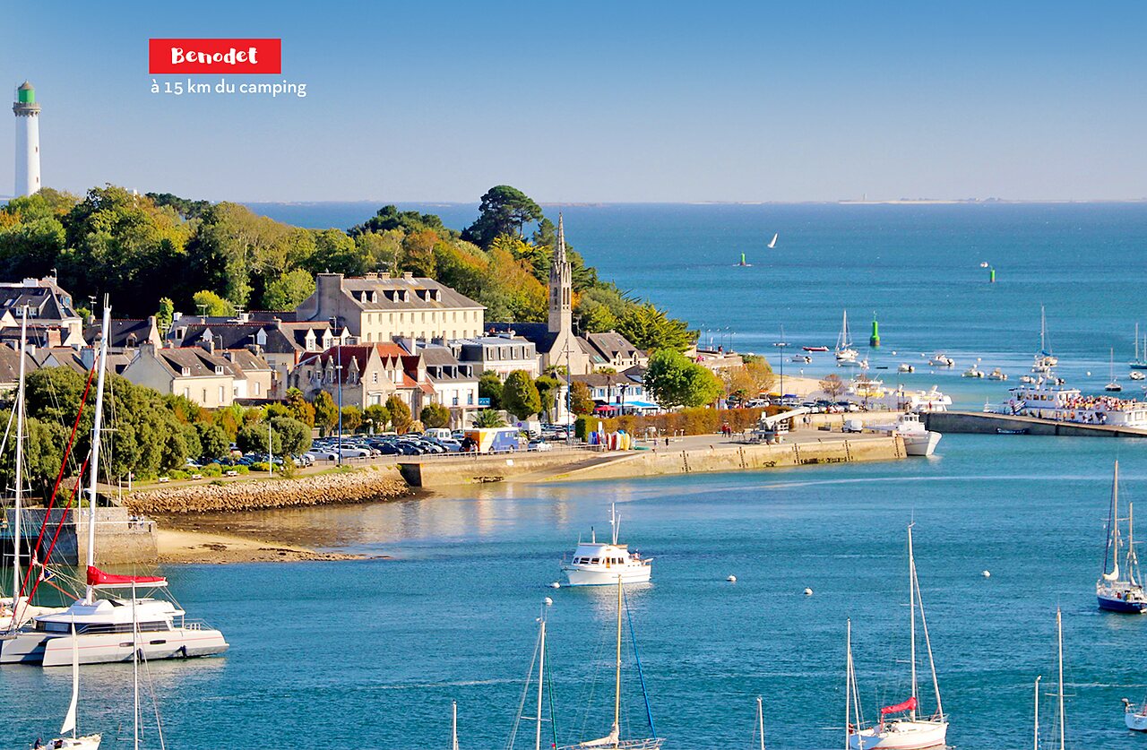 Port of B�nodet, lighthouse, boats and charming coastal town in Finist�re.
