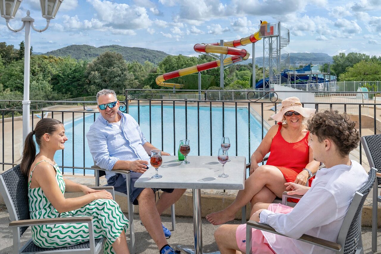 Swimming pool, water slides at VAGUES OCEANES Soleil de Provence campsite in Saint-Romain-en-Viennois (84).