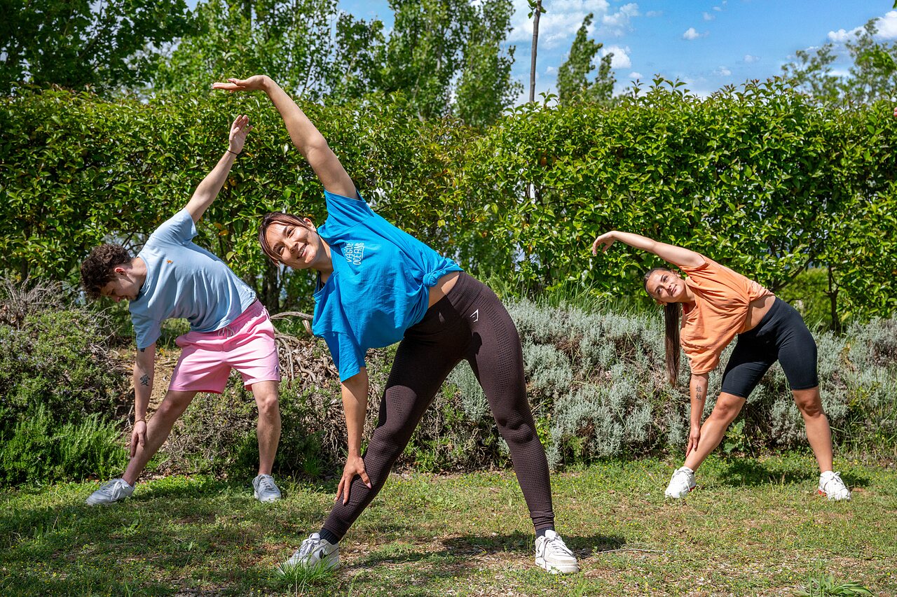 Fitness stretching camping VAGUES OCEANES Soleil de Provence in Saint-Romain-en-Viennois (84).