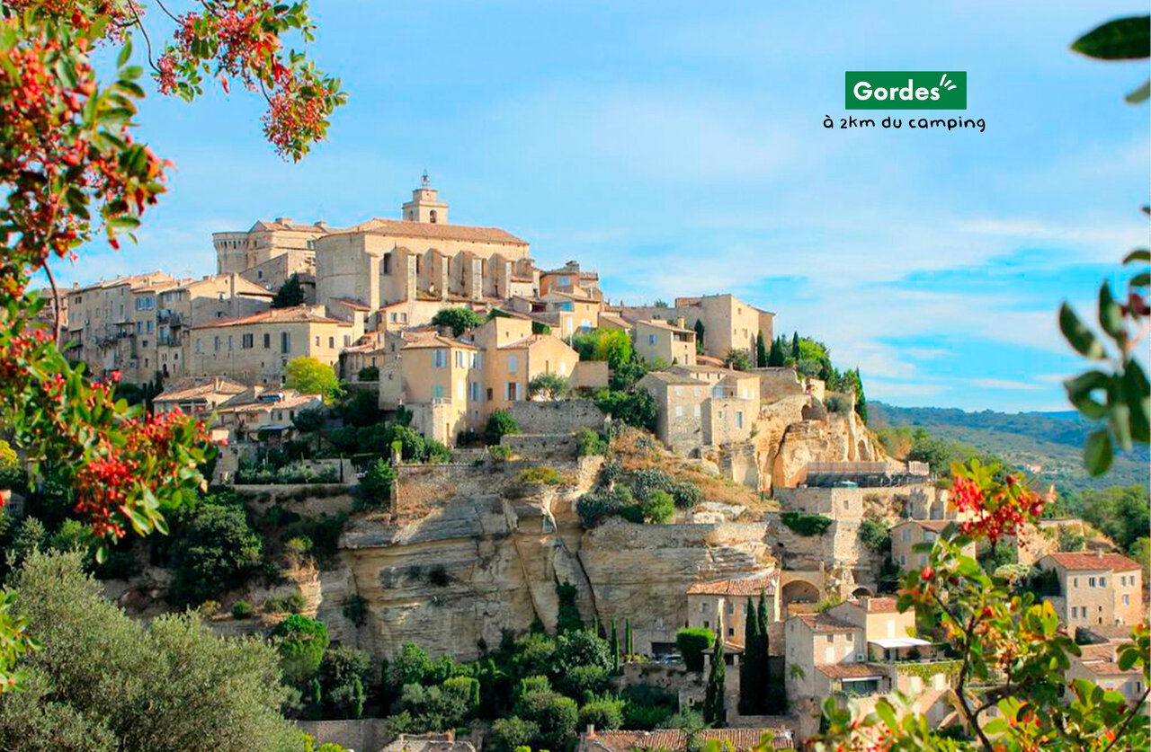 Beautiful hilltop village of Gordes in Provence, to visit near the campsite.