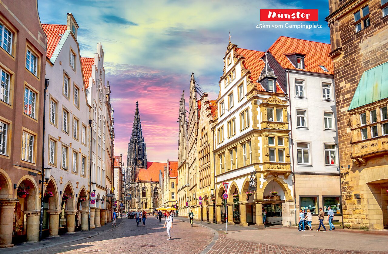 Historic center of M�nster with gabled houses and its cathedral.