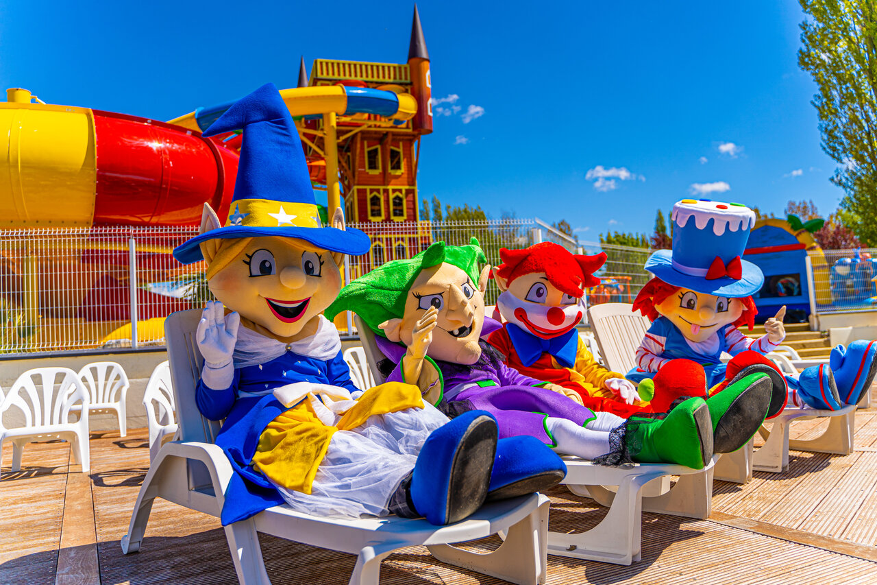 Campsite mascots and giant waterslide at CAPFUN Val d'Authie campsite in Villers sur Authie (80).