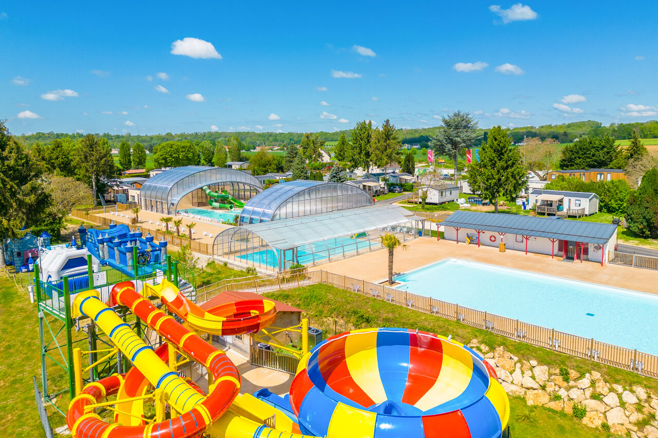 Water park, slides at CAPFUN Le Village Parisien in VARREDDES (77).