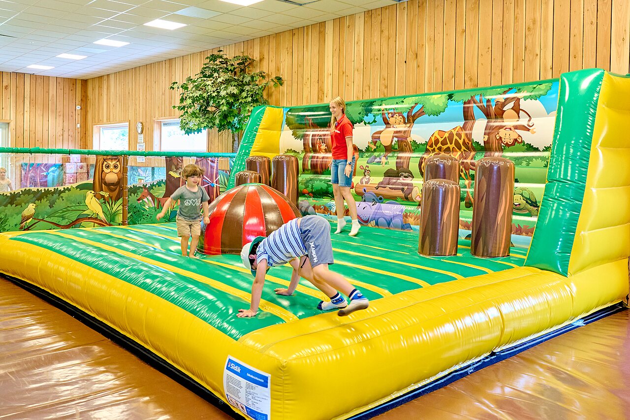 Indoor inflatable play area for children at CAPFUN De Waldsang, Bakkeveen.